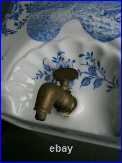 Fontaine Faience Bosch La Louviere Decor Paysage Camaieu Bleu Ancien Toilette