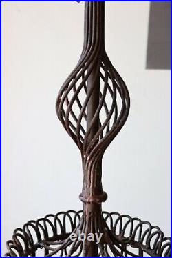 Grand candélabre ancien Art Nouveau en fer et socle en terre cuite