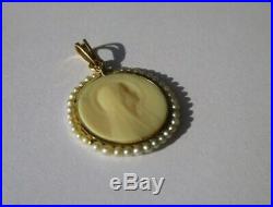 Médaille pendentif ancienne Art Nouveau Vierge perles Or 18 carats Gold charm
