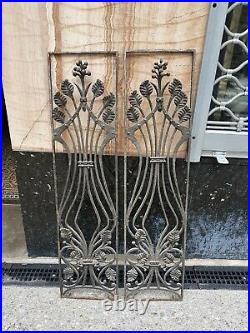 Paire d'anciens panneaux Art nouveau grilles de porte en fonte