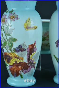 Paire de grands vases anciens opaline Art Nouveau garniture Papillon cerisier