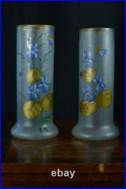 Paires de vases ancien Art Nouveau verre givré fleurs bleues et feuillages or