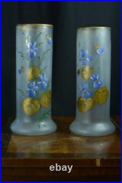 Paires de vases ancien Art Nouveau verre givré fleurs bleues et feuillages or