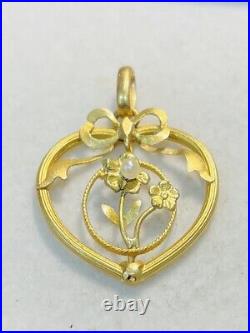 Pendentif ancien en or Art Nouveau