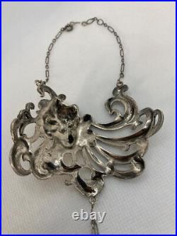 RARE Manchette-bracelet ancien couleur argenté Art Nouveau tête de femme