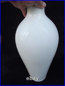 SEVRES ancien grand vase porcelaine blanche 1909 hauteur 44.2 cm art nouveau SEVRES ancien grand vase porcelaine blanche 1909 hauteur 44.2 cm art nouveau