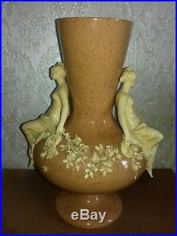 Superbe et ancien vase ceramique. Art nouveau. Signé Thomas Sergent