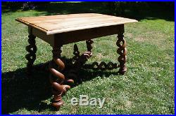 Table ancienne en bois noyer meuble maîtrise art nouveau baroque
